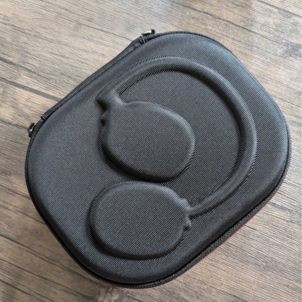 Hard EVA Headphone Carrying Case for JBL Live Tune Blue Velvet Interior New